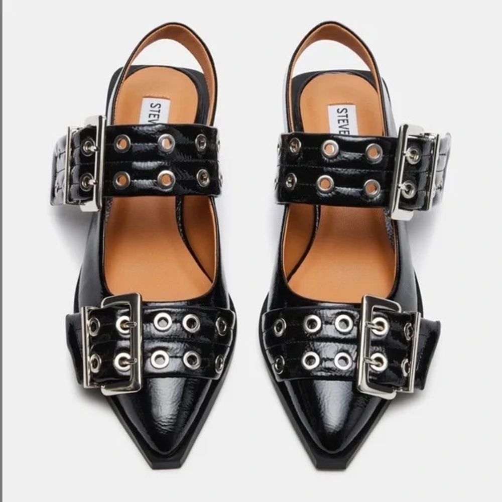 Steve Madden Graya Flat Black Patent